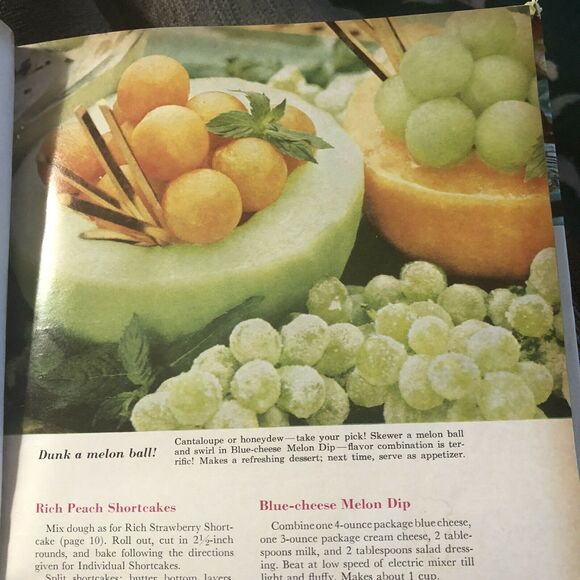 Better Homes & Gardens Dessert Cookbook Meredith Press 1968 Vintage Great Photos - Picture 8 of 8